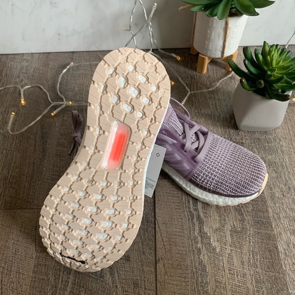 adidas UltraBOOST 19 Soft Vision - Picture 8 of 8